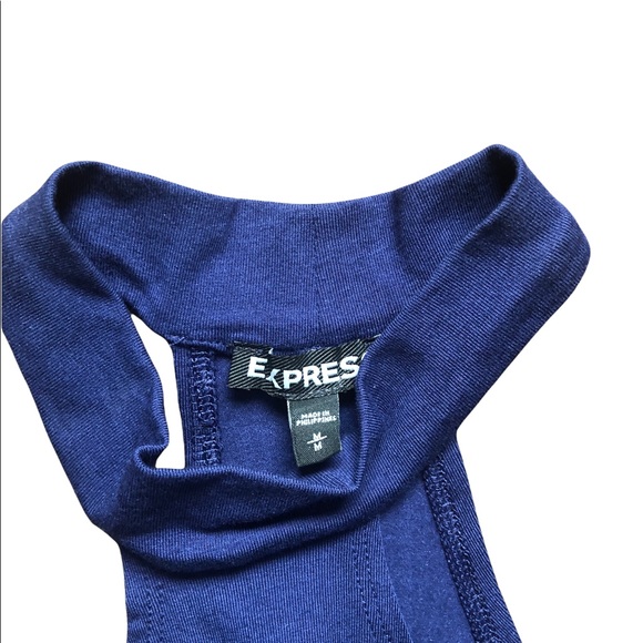 Express Cut-Out Shoulder Top - Picture 5 of 6